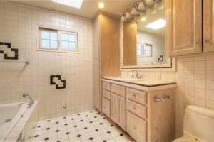 Bathroom 4247